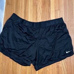 black cute nike shorts
